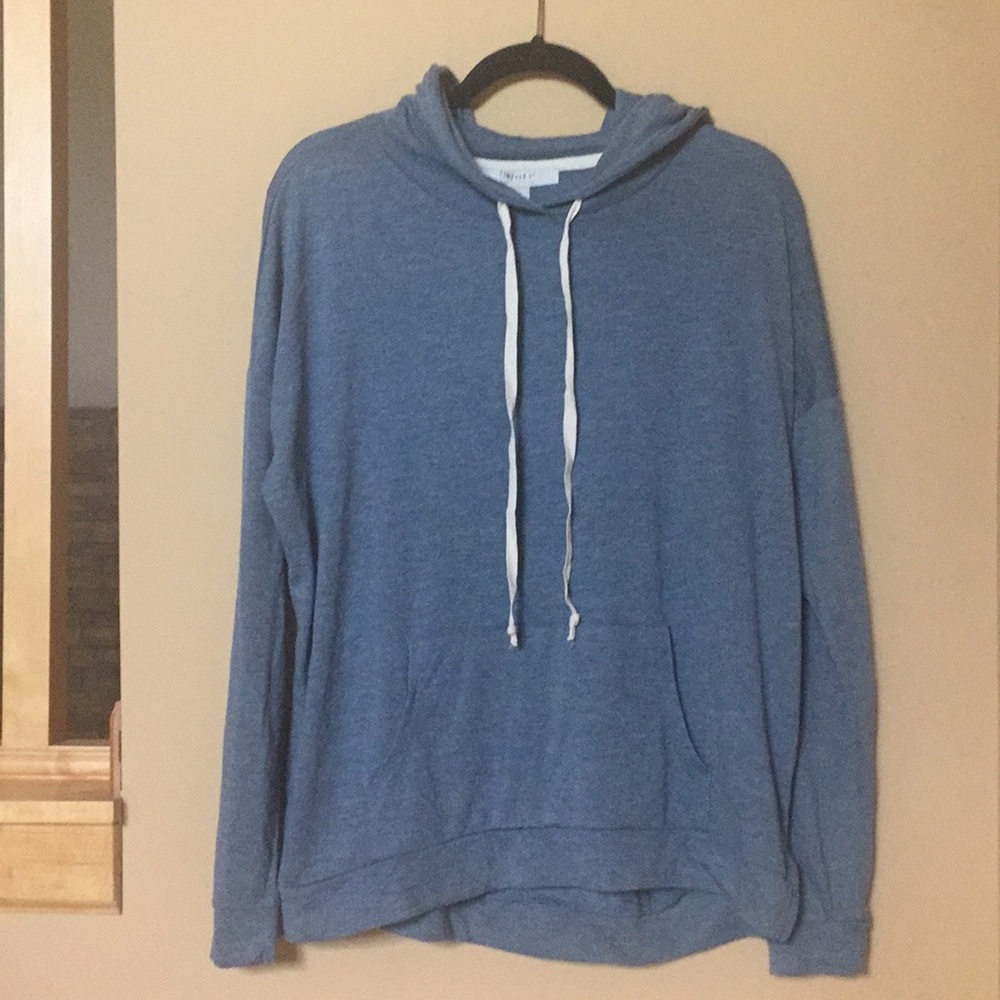 Dusty blue sweatshirt with white ties